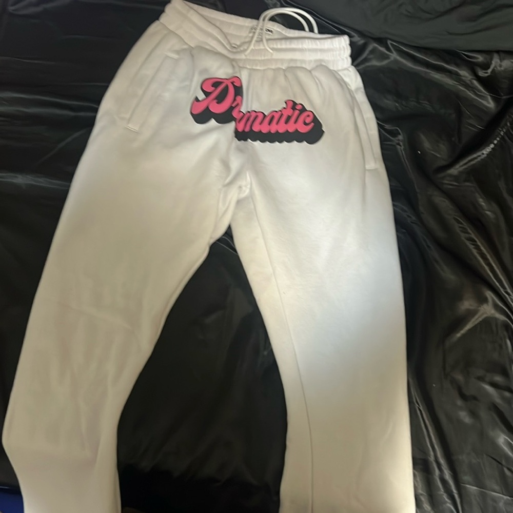 White sweat pants